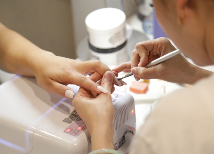Thiết kế nội thất tiệm nail bắt mắt, thu hút những cô nàng thời thượng 