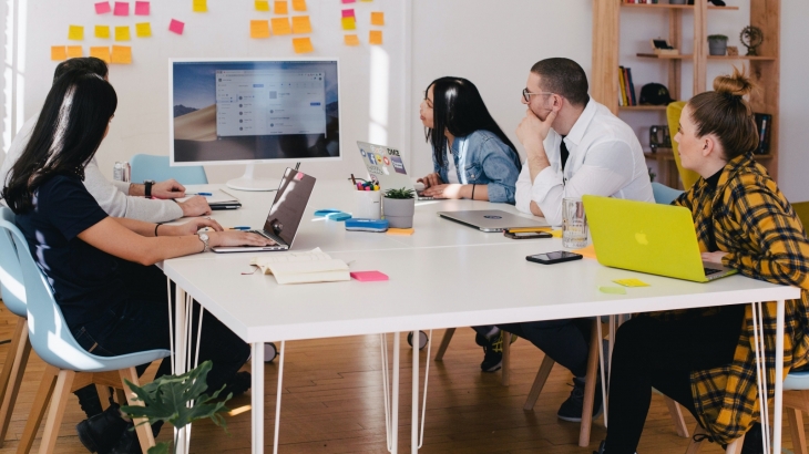 Thiết kế văn phòng công ty Marketing sáng tạo hiện đại 