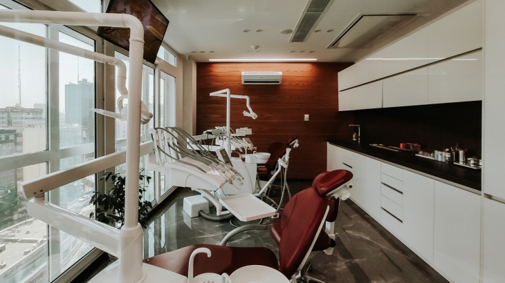 Thiết kế thi công nội - ngoại thất nha khoa đạt chuẩn